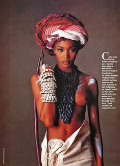 Голые сиськи Наоми Кэмпбелл в журнале Vogue