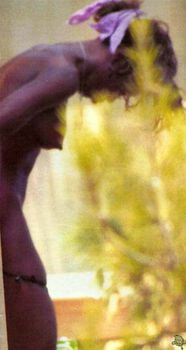 Голая пиьска Наоми Кэмпбелл фото #4