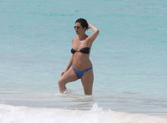 Горячее тело Дженнифер Энистон в бикини на Багамах фото #7