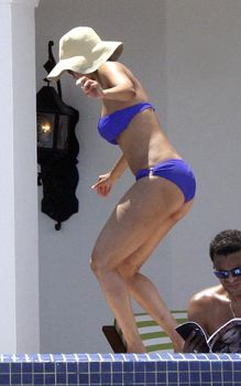 Тайра Бэнкс в бикини в Мексике фото #5