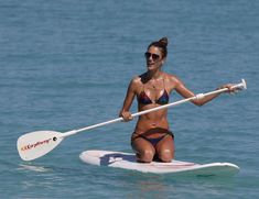 Спортивное тело Алессандры Амбросио в бикини фото #5