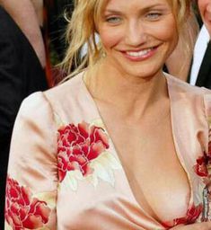 Камерон Диаз засветила сосок на премии «Оскар» фото #1