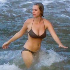 Сочный бюст Кэти Перри в купальнике на Гавайях фото #3