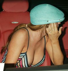 Засвет груди Линдси Лохан