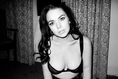 Линдси Лохан в эротической фотосессии Терри Ричардсона фото #1