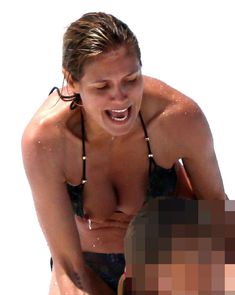 Случайный засвет Хайди Клум в купальнике на Гавайях фото #8