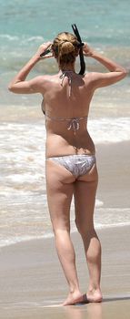 Фигура Хайди Клум в купальнике в Сен-Бартелеми фото #1