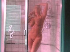 Голая Анна Николь Смит в фильме «До крайнего предела» фото #12