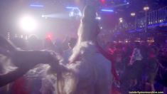 Голая Леди Гага в сериале «Американская история ужасов» фото #13