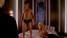 Голая Леди Гага в сериале «Американская история ужасов» фото #18