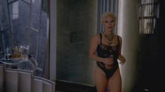 Голая Леди Гага в сериале «Американская история ужасов» фото #32