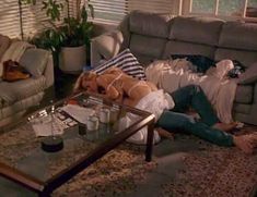 Голая Памела Андерсон в фильме «Знак дракона»