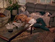 Голая Памела Андерсон в фильме «Знак дракона»