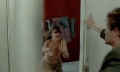 Голая Софи Марсо в фильме «Шальная любовь» фото #8