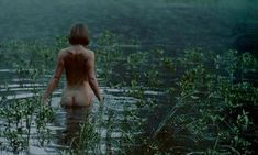 Голая Софи Марсо в фильме «Шальная любовь» фото #10