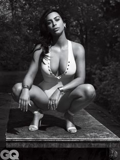 Ким Кардашьян голышом в журнале GQ фото #6