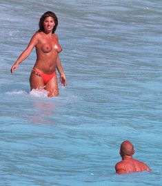 Дэйзи Фуэнтес топлесс фото #2