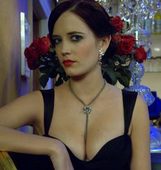 Аппетитный бюст Евы Грин фото #1