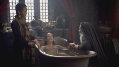 Голая Ева Грин в сериале «Камелот» фото #14