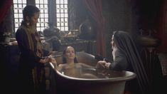 Голая Ева Грин в сериале «Камелот» фото #15