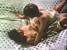 Красотка Ава Каделл оголила грудь и попу в фильме Spaced Out фото #15