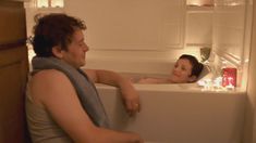 Голая грудь Адриэн Мишлер в фильме «Доброй ночи» фото #1