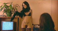 Голая Азия Ардженто в фильме «Пурпурная дива» фото #6