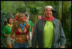 Айлин Мухика засветила сосок в фильме «Порочная связь» фото #1