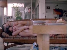 Голая Айони Скай в фильме «Маскарад» фото #13