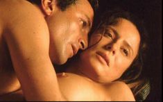 Айтана Санчес-Хихон показала голую грудь в фильме «Ревность» фото #8