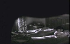 Айтана Санчес-Хихон показала голую грудь в фильме «Ревность» фото #11