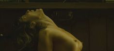 Голая грудь Айтаны Санчес-Хихон в фильме «Тайный меридиан» фото #3
