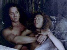 Голая Алекс Кингстон в фильме «Успехи и неудачи Молл Фландерс» фото #41