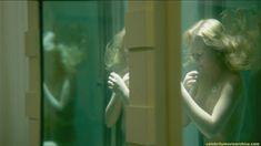 Голая Александра Гордон в сериале «Хемлок Гроув» фото #2