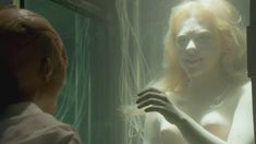 Голая Александра Гордон в сериале «Хемлок Гроув» фото #19