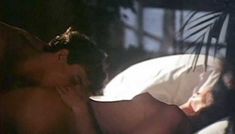 Голая Александра Стюарт в фильме «Хвала пожилых женщин» фото #2