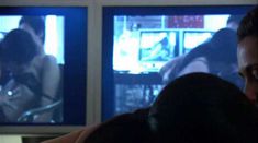 Голая грудь Александры Хедисон в сериале «Секс в другом городе» фото #4