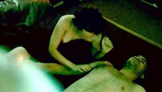 Аликс Коромзай засветила грудь в фильме «Три» фото #6