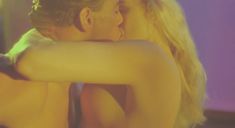 Голая Алонна Шоу в фильме «Двойной удар» фото #8