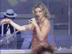 Голая Альба Париетти засветила голую грудь в фильме «Порочная связь» фото #4