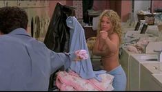 Голая Аманда Детмер в фильме «Стерва» фото #2