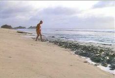 Голая Аманда Донохью в фильме «Отверженный» фото #21