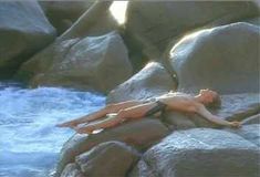 Голая Аманда Донохью в фильме «Отверженный» фото #39