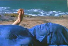 Голая Аманда Донохью в фильме «Отверженный» фото #41