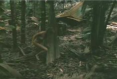 Голая Аманда Донохью в фильме «Отверженный» фото #53