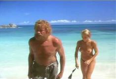 Голая Аманда Донохью в фильме «Отверженный» фото #89