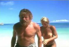 Голая Аманда Донохью в фильме «Отверженный» фото #90