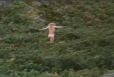 Голая Аманда Донохью в фильме «Радуга» фото #18