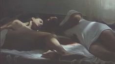 Абсолютно голая Аманда Оомс в фильме Ginevra фото #17