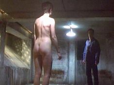 Полностью голая Аманда Оомс в сериале «Волчица» фото #17